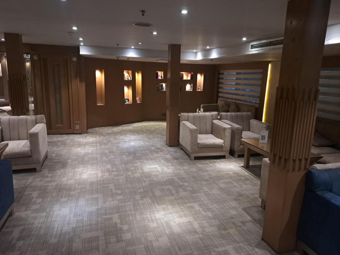 Botel Five Star Nile Cruise From To Luxor